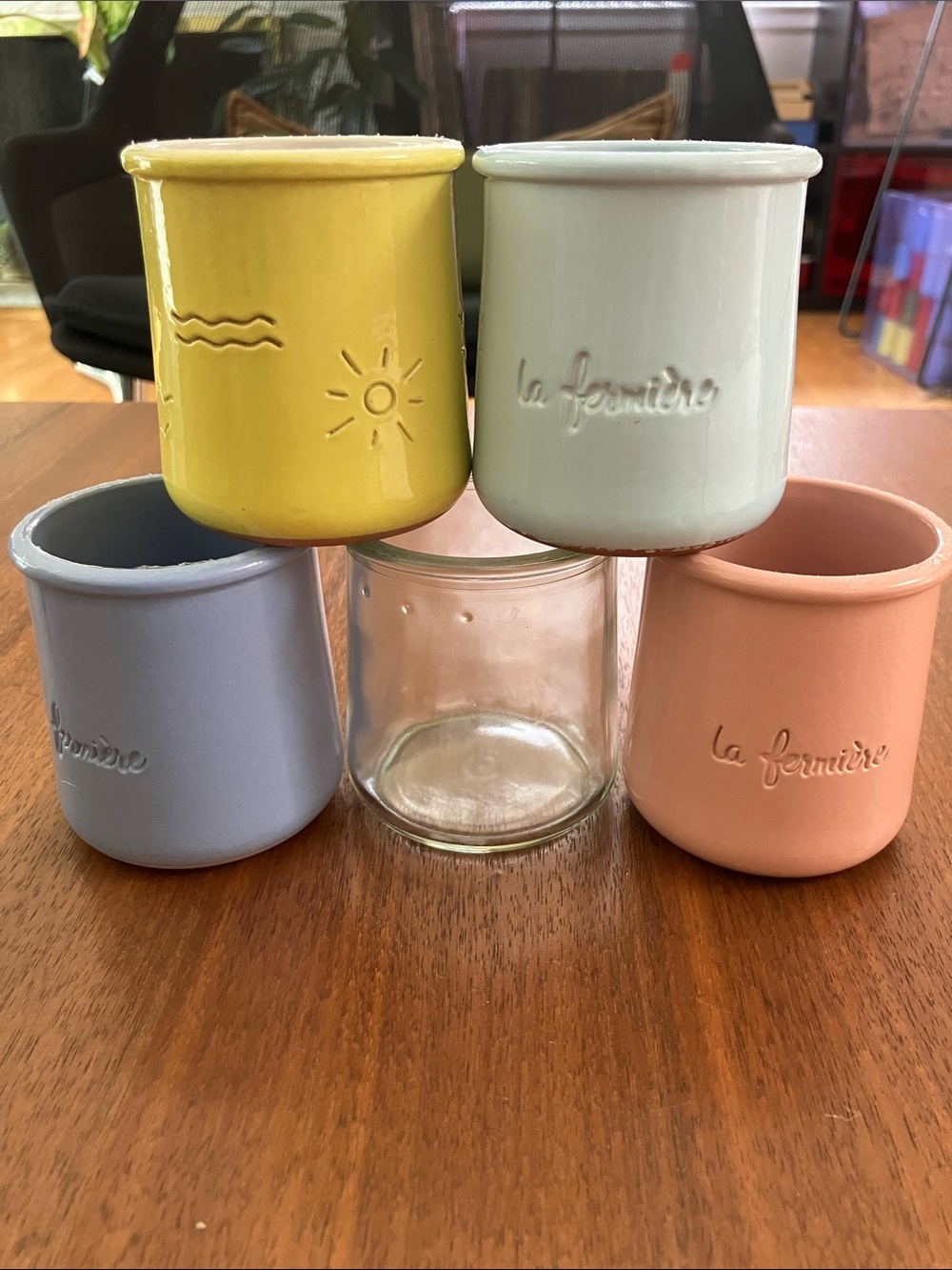 La Fermiere Set of 5 yogurt pots- Blue, Pink, light blue, yellow, clear glass